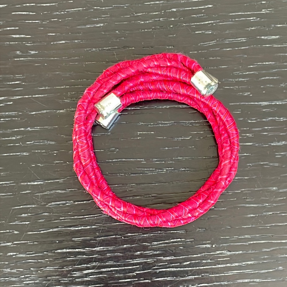 Wrap twisted thread bracelet